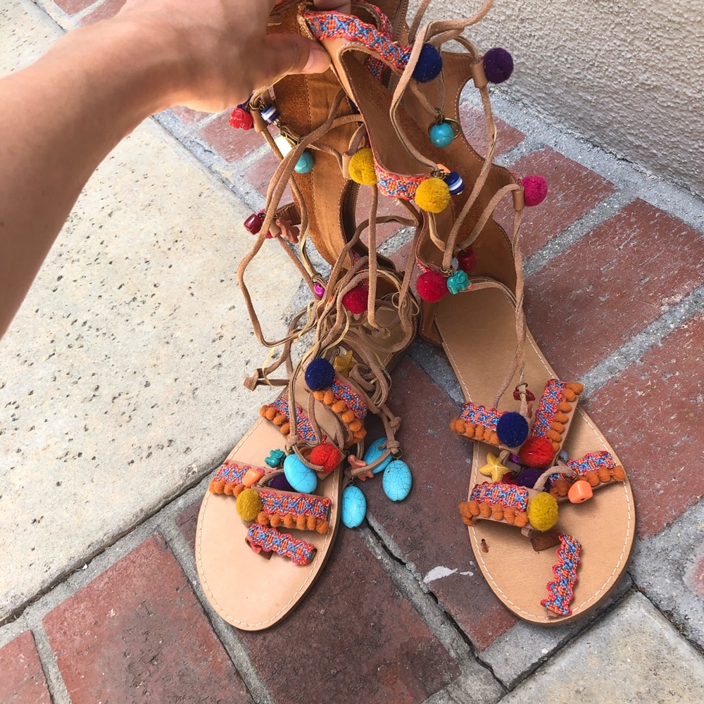 MIA designer gladiator sandals Pom poms tassels turquoise stones beads star lace